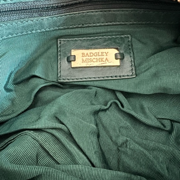 Badgley Mischka Multi-way Wear Purse with Gold Hardware - Picture 4 of 7